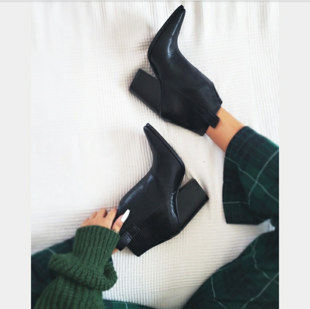Fall Edit Collection// Black Boot - image 6